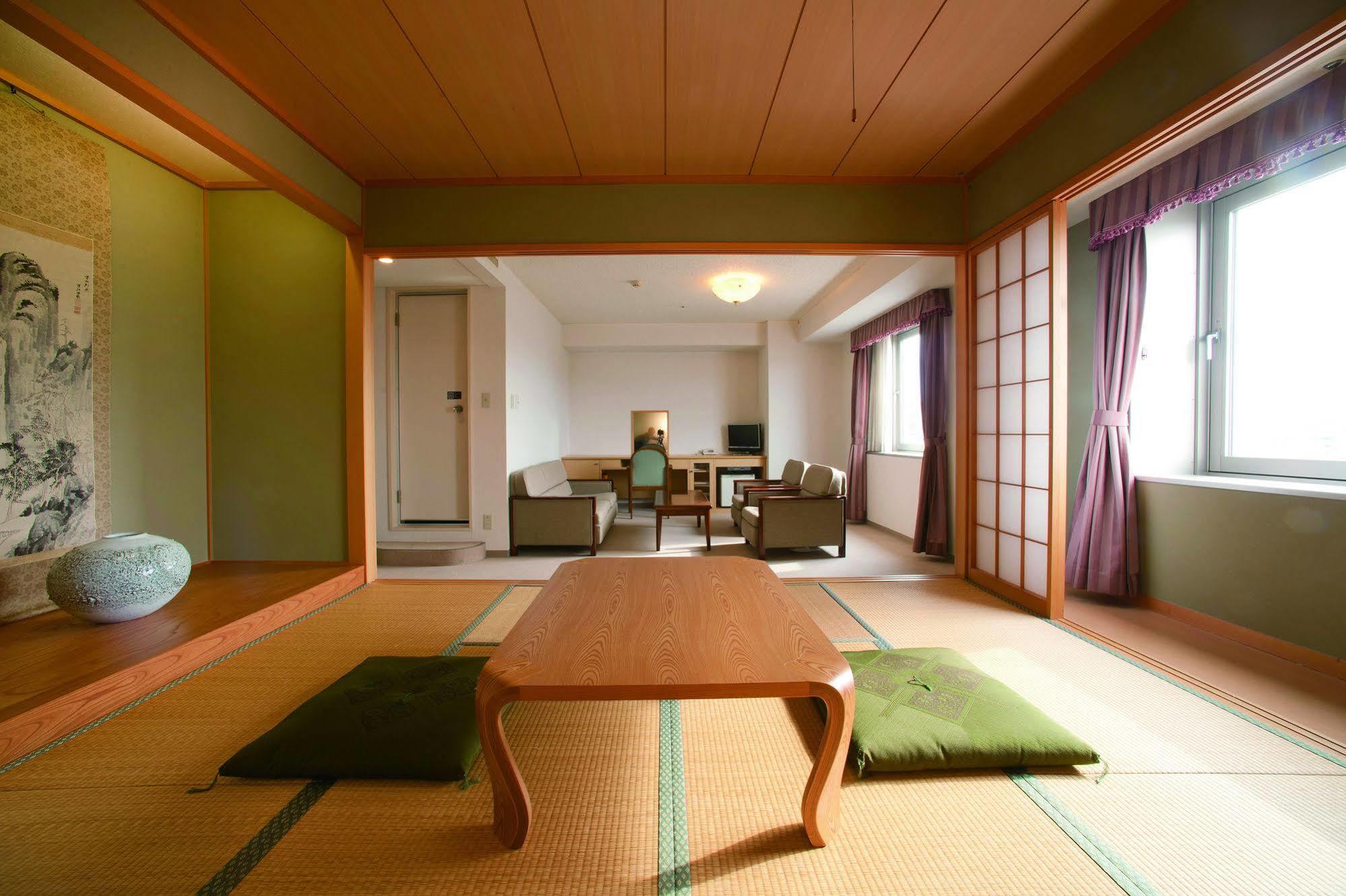 Yamagata Kokusai Hotel Екстериор снимка